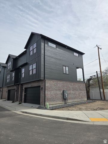 314 E WOODSCAPE WAY, Sandy, UT 84047