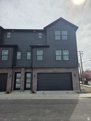 314 E WOODSCAPE WAY, Sandy, UT 84047