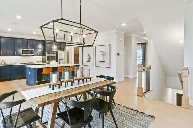 39 Hawthorn Ridge Drive, Hawthorn Woods, IL 60047