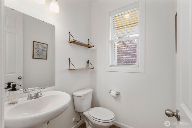 795 SE Nordmann Loop, Port Orchard, WA 98366