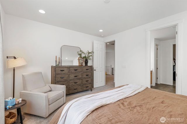 795 SE Nordmann Loop, Port Orchard, WA 98366