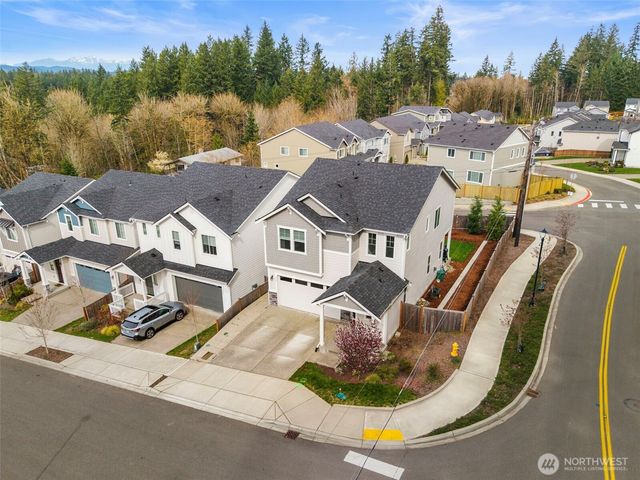 795 SE Nordmann Loop, Port Orchard, WA 98366