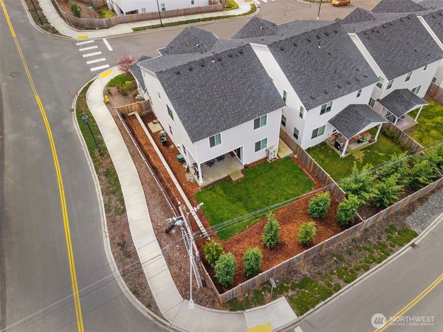 795 SE Nordmann Loop, Port Orchard, WA 98366