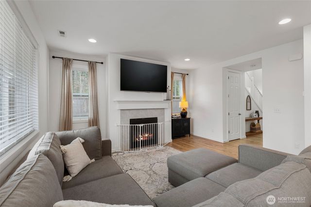 795 SE Nordmann Loop, Port Orchard, WA 98366