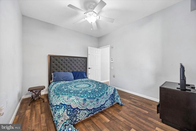 12 GEORGE ST, Mount Ephraim, NJ 08059