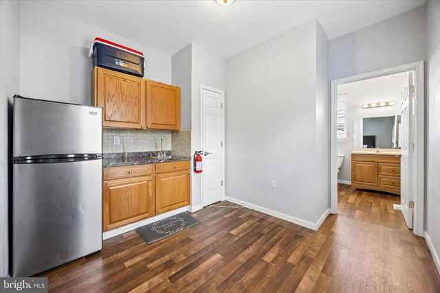 12 GEORGE ST, Mount Ephraim, NJ 08059