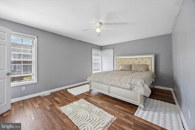 12 GEORGE ST, Mount Ephraim, NJ 08059