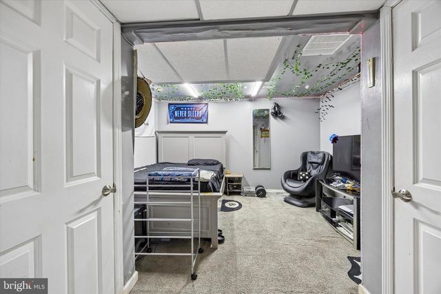 12 GEORGE ST, Mount Ephraim, NJ 08059