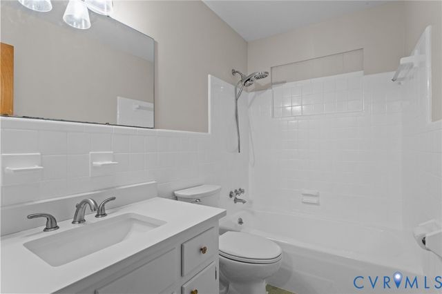 7097 Bonniefield Dr, Mechanicsville, VA 23111