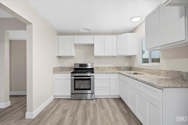 5900 Leo Street, Bakersfield, CA 93307