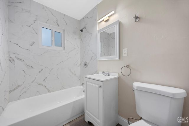 5900 Leo Street, Bakersfield, CA 93307