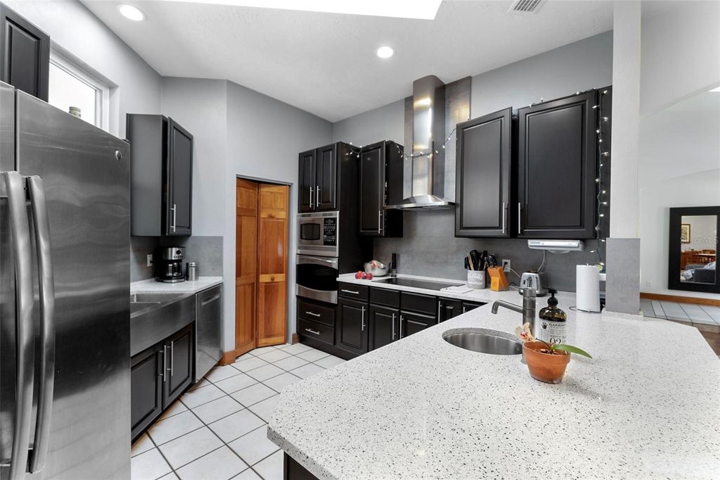 Image 15 of property listing at 725 INGHAM ROAD, New Smyrna Beach, FL 32168