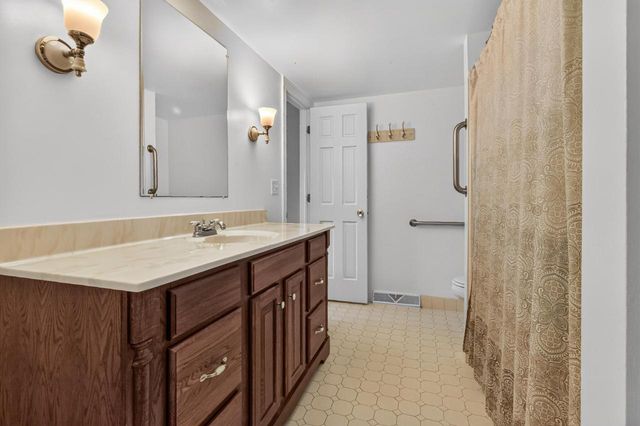 38112 87th STREET, Burlington, WI 53105