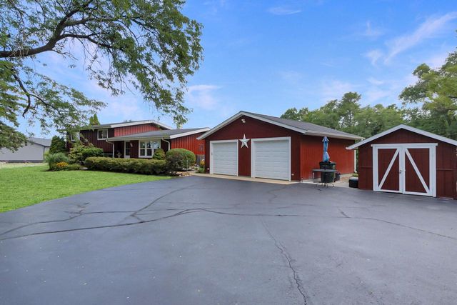 38112 87th STREET, Burlington, WI 53105