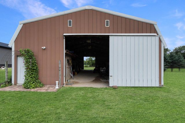 38112 87th STREET, Burlington, WI 53105