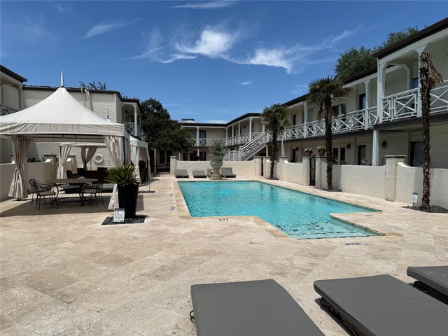 5925 E University Boulevard 132, Dallas, TX 75206
