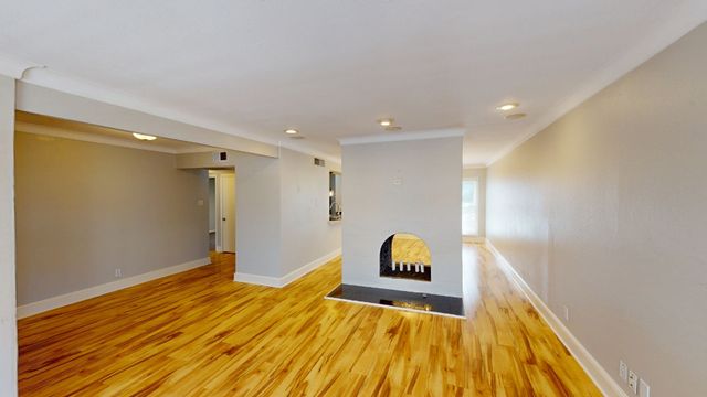 5925 E University Boulevard 132, Dallas, TX 75206