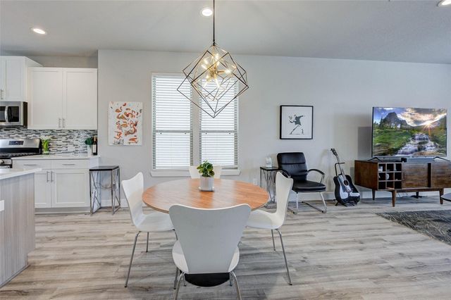 18732 Centro Main Street B, Shenandoah, TX 77385