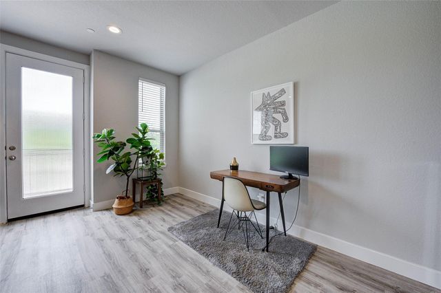 18732 Centro Main Street B, Shenandoah, TX 77385