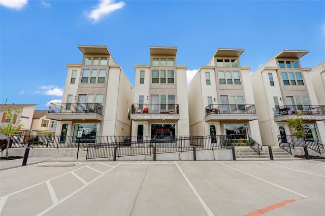 18732 Centro Main Street B, Shenandoah, TX 77385