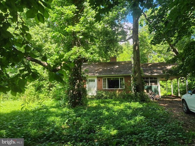 1733 LANCASTER RD, Manheim, PA 17545