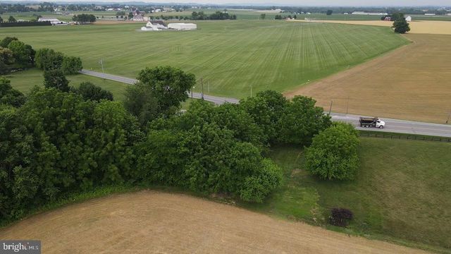 1733 LANCASTER RD, Manheim, PA 17545
