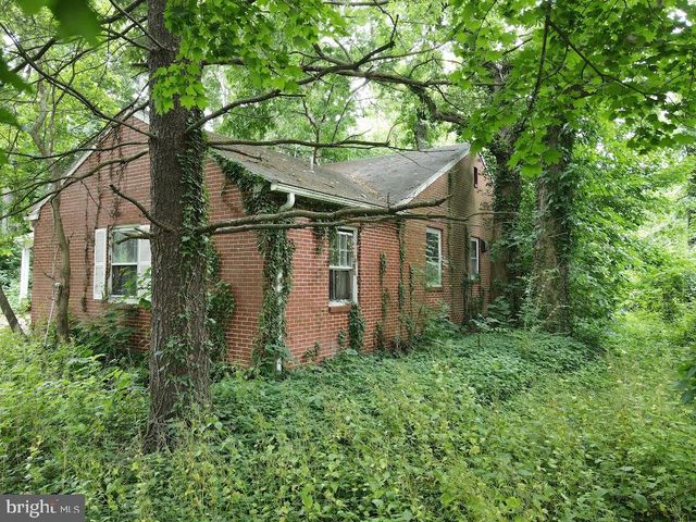 1733 LANCASTER RD, Manheim, PA 17545