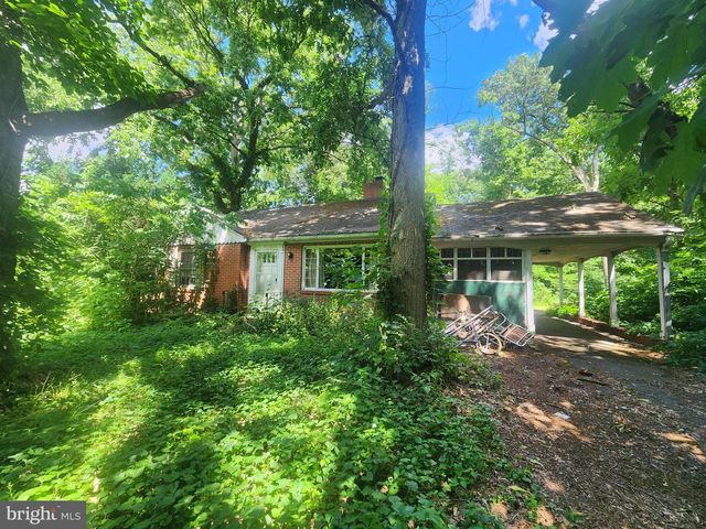 1733 LANCASTER RD, Manheim, PA 17545