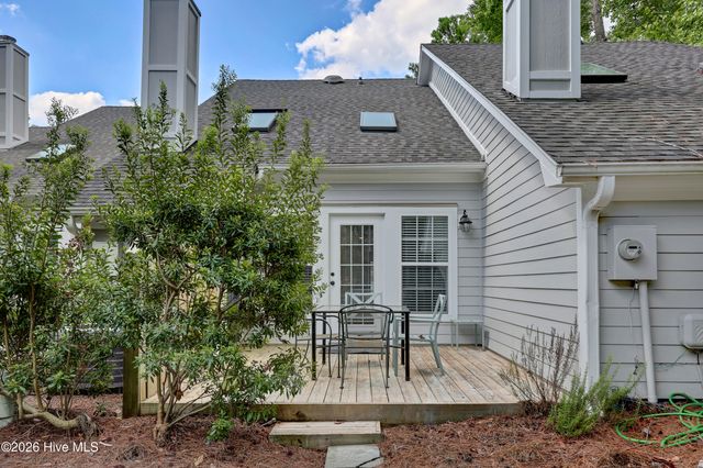 6211 Wrightsville Avenue Apt 129, Wilmington, NC 28403
