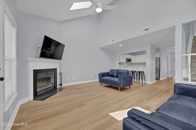 6211 Wrightsville Avenue Apt 129, Wilmington, NC 28403