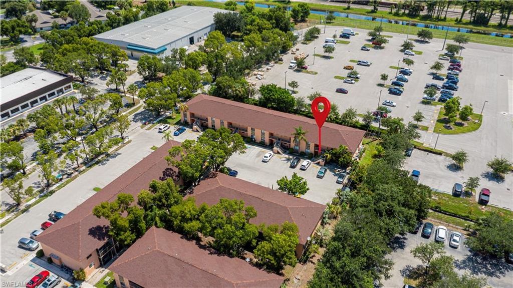 2700 Park Windsor DR 713, FORT MYERS, FL 33901 — photo 3