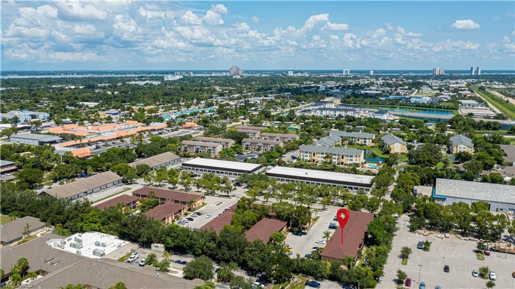 2700 Park Windsor DR 713, FORT MYERS, FL 33901 — photo 5