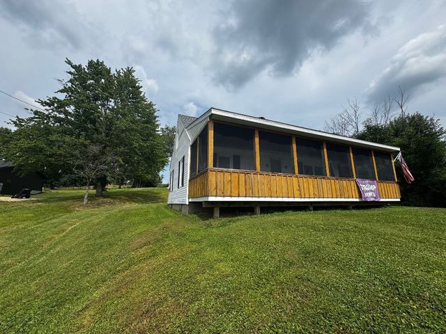 6528 MCCRACKEN Road, Cochranton, PA 16314