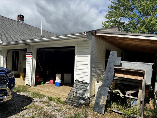 6528 MCCRACKEN Road, Cochranton, PA 16314