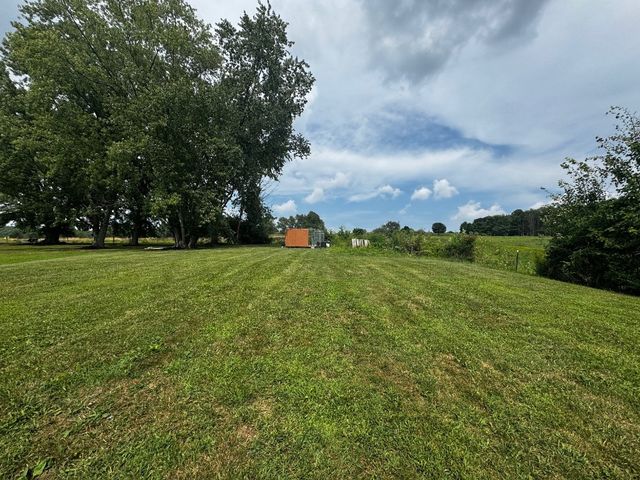 6528 MCCRACKEN Road, Cochranton, PA 16314