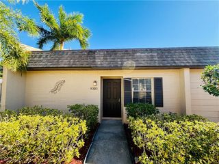 9303 Lennox LN, Fort Myers, FL 33919