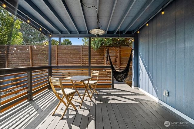 8411 48th Avenue S, Seattle, WA 98118