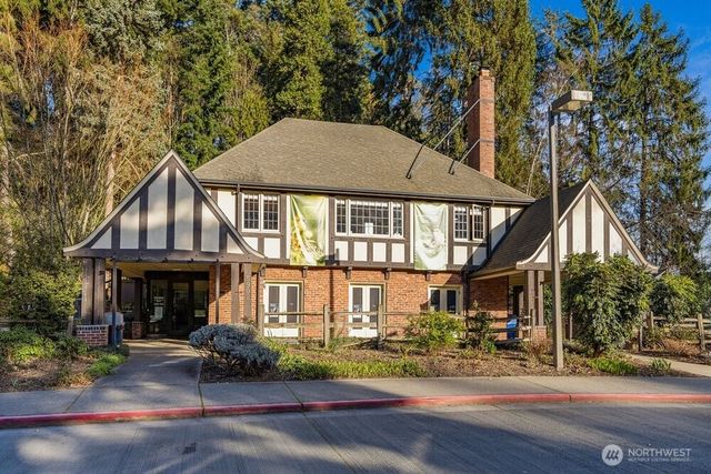 8411 48th Avenue S, Seattle, WA 98118