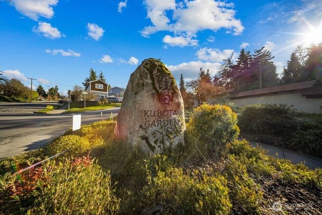 8411 48th Avenue S, Seattle, WA 98118