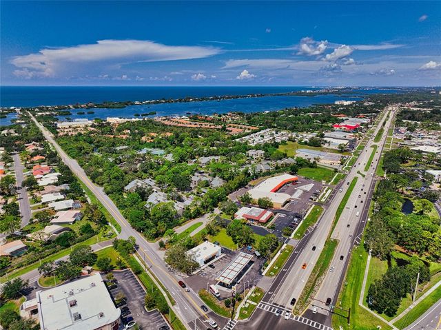 211 WOODLAND DRIVE 211, Osprey, FL 34229