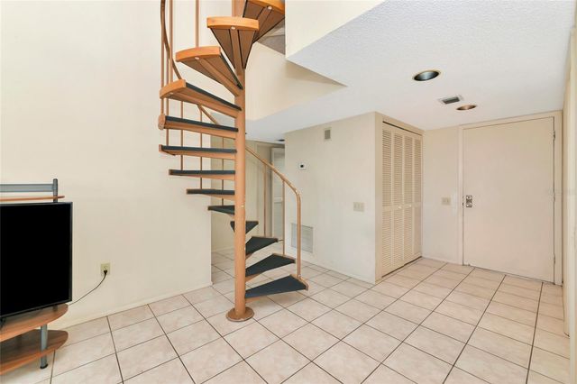 211 WOODLAND DRIVE 211, Osprey, FL 34229