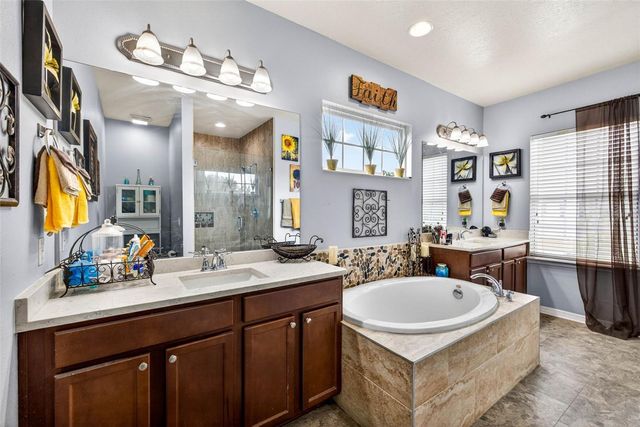 11531 TANGLE BRANCH LANE, Gibsonton, FL 33534