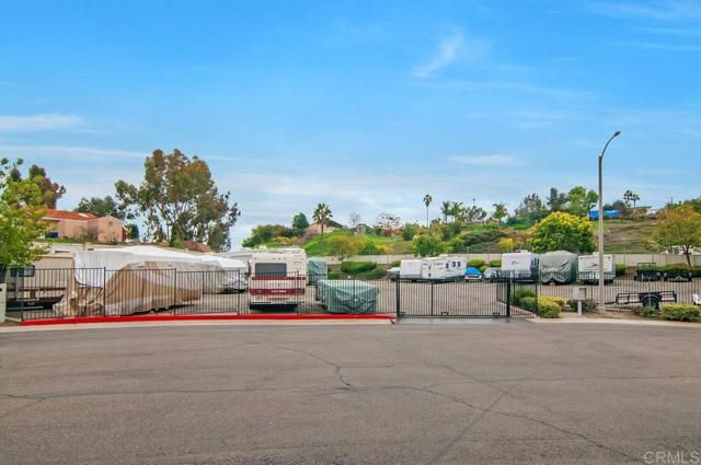 2067 Paseo De Anza, Vista, CA 92084