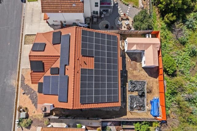 2067 Paseo De Anza, Vista, CA 92084