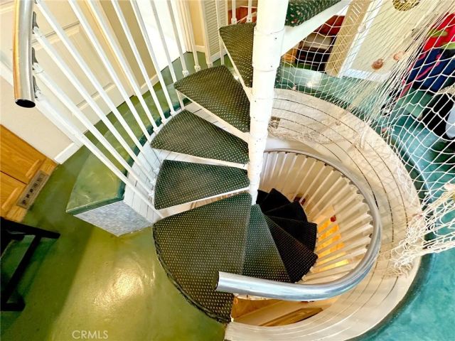 24998 Jewel, Crestline, CA 92325