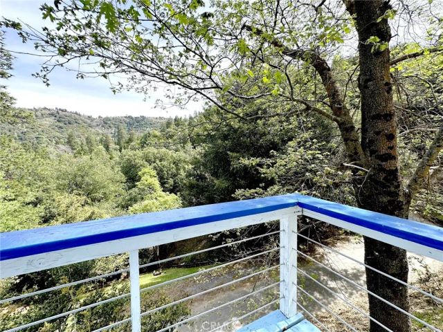 24998 Jewel, Crestline, CA 92325