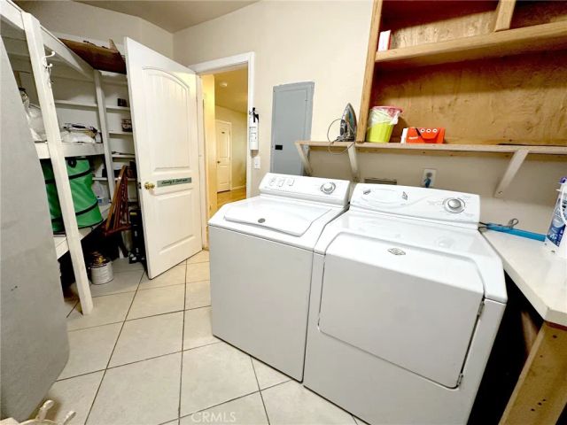 24998 Jewel, Crestline, CA 92325