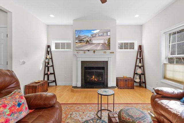 18 Dunbar Drive, Essex Junction, VT 05452