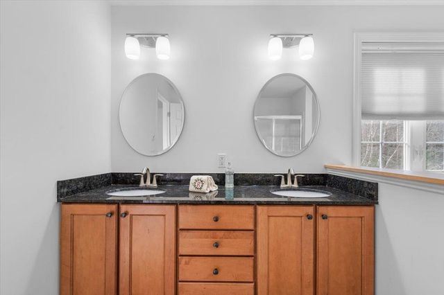 18 Dunbar Drive, Essex Junction, VT 05452