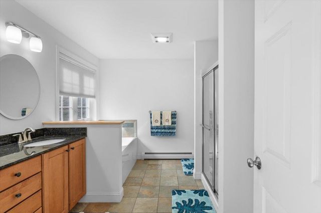 18 Dunbar Drive, Essex Junction, VT 05452